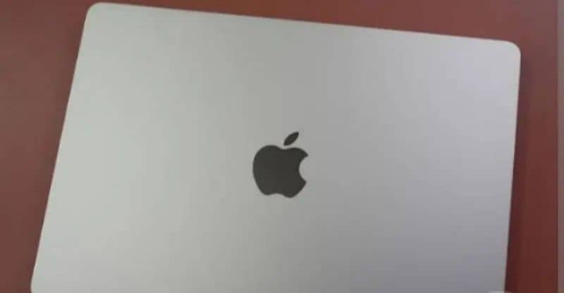 MacBook pro M2 1