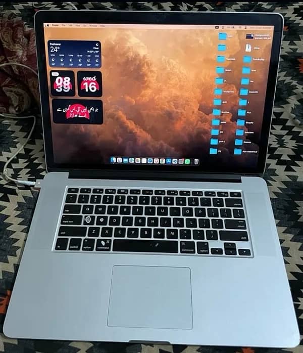 Macbook Pro Mid14 (16gb,256gb) 6