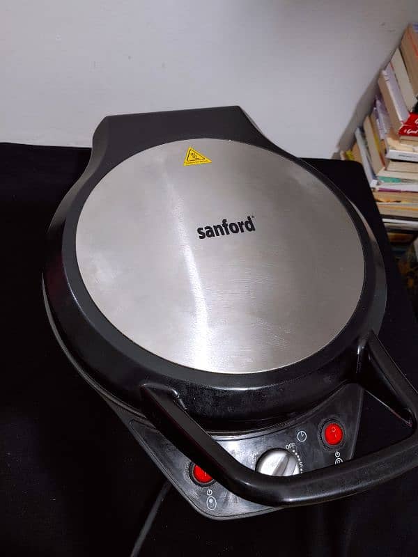 Sanford Pizza maker with Grill 0