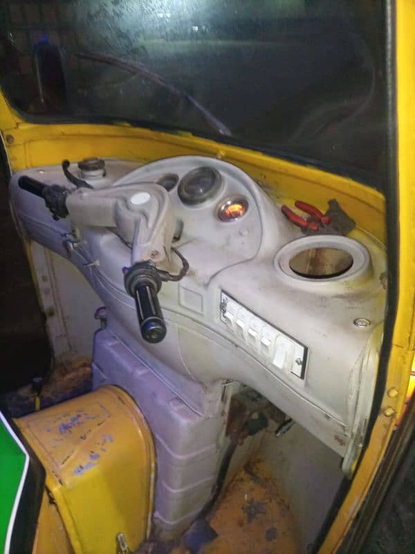 Loader Rickshaw Tez Raftar 200cc CNG 1