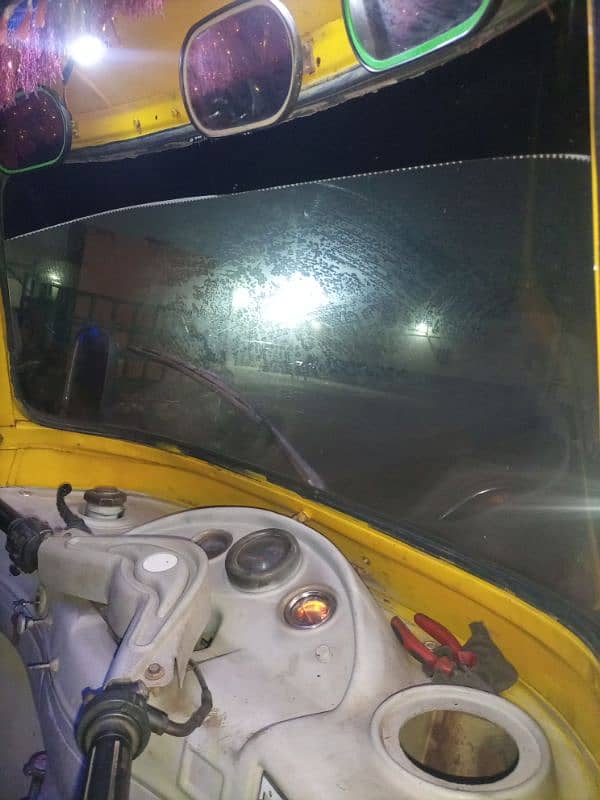 Loader Rickshaw Tez Raftar 200cc CNG 3