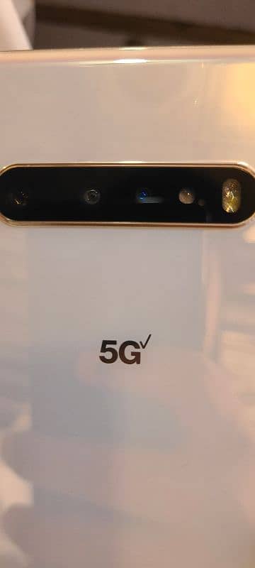 LG V60 5G 1