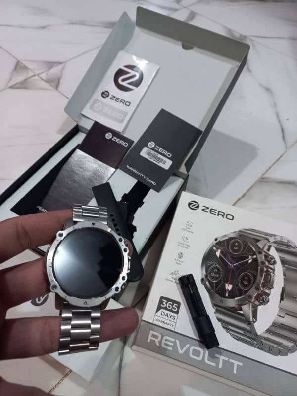 Zero REVOLTT SMART WATCH 1