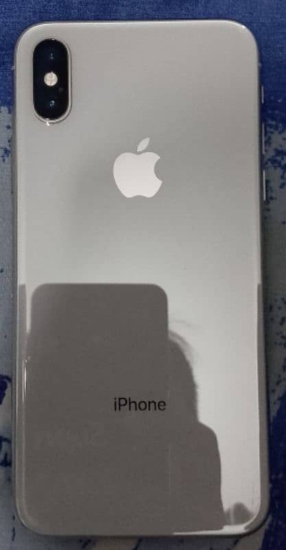 iphone x PTA approved 64 GB white colour 3