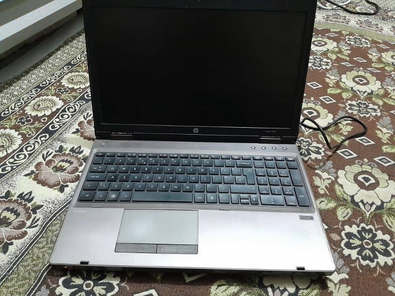 HP probook 6570b 0