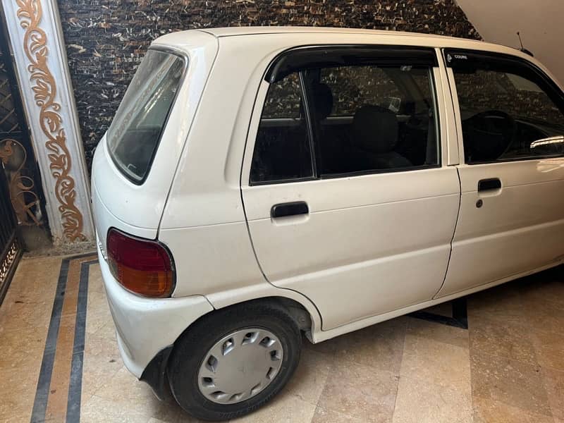 Daihatsu Cuore 2005 4