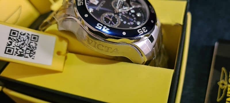 Invicta chronograph 100% original Gents wrist watch New Box packed 4