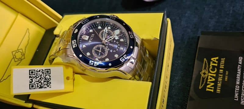 Invicta chronograph 100% original Gents wrist watch New Box packed 6