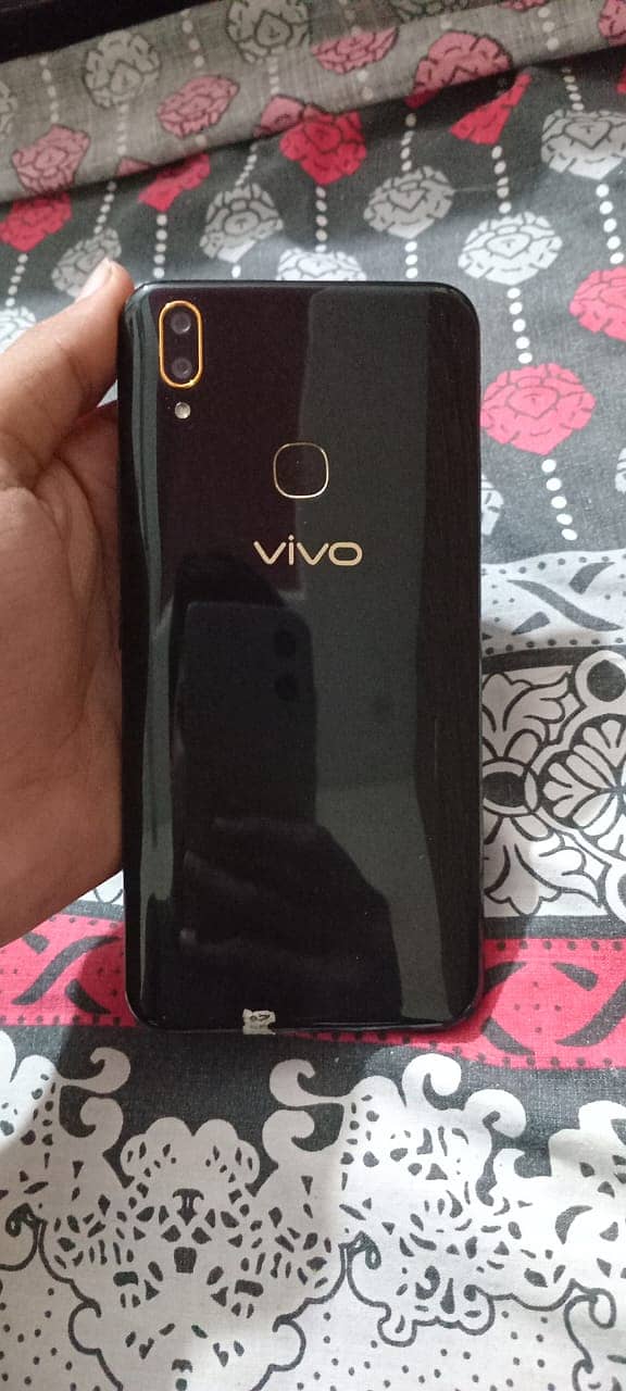 Vivo Y85 4/ 64 new kit urgent sale 0