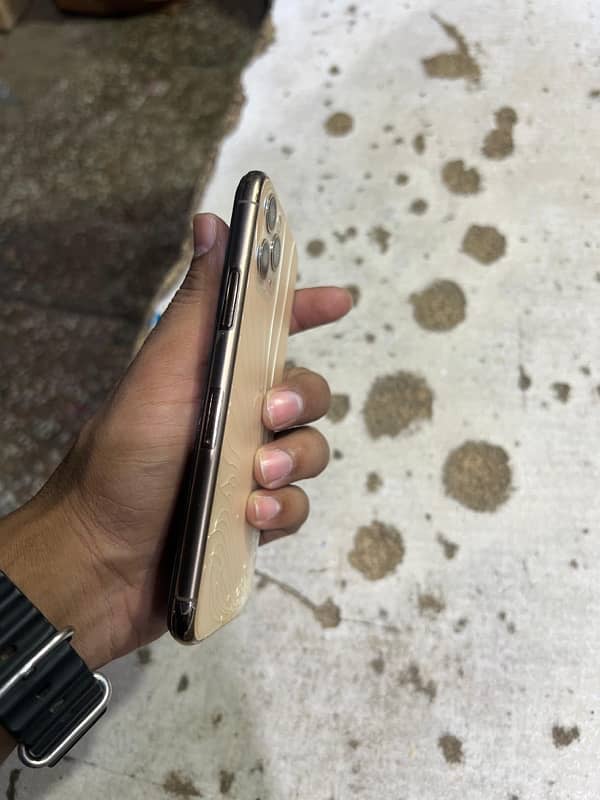 I phone 11 pro non pta 256 gb panel change 5