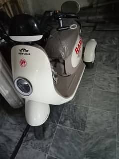 Almost New 3-wheel Electric scooter for sale-Perfect Condition!