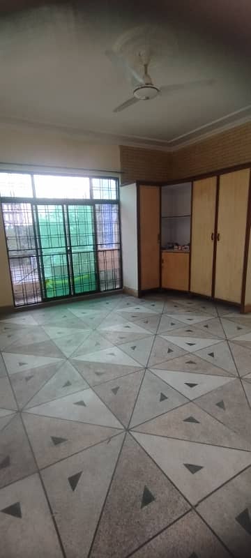 20 marla upper portion for silent office for rent 0