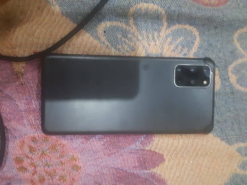 Samsung S20 PLUS 2