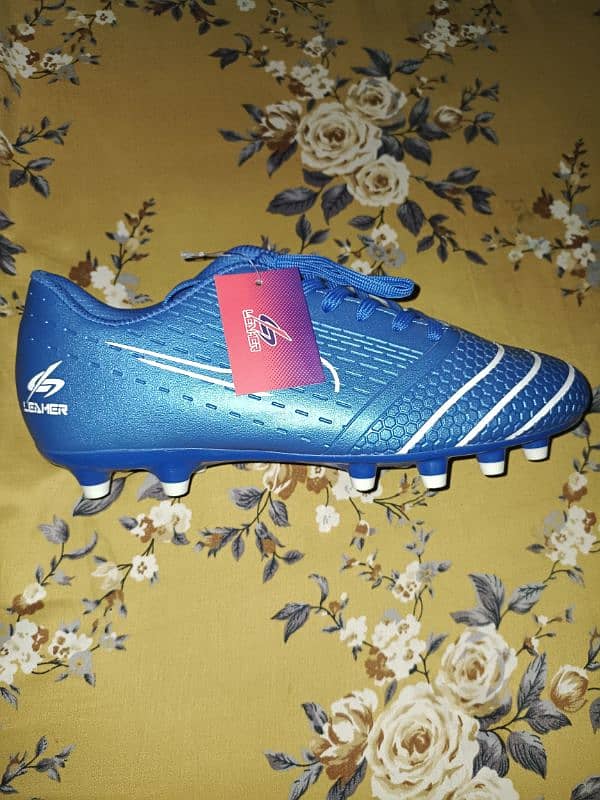 LEAMER FOOTBALL BOOTS STUDS 3