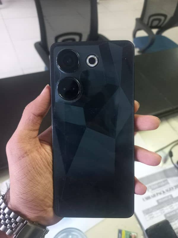 Tecno camon 20 with complete box Urgent sale 3