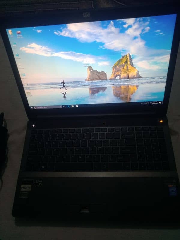 Sager laptop,i7 4th generation, GTX 765m 2gb 6