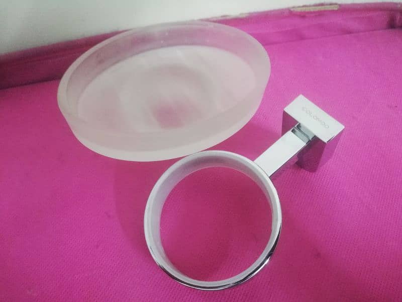 Washroom Accessories Per Pcs 3k 3