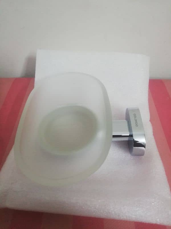 Washroom Accessories Per Pcs 3k 4