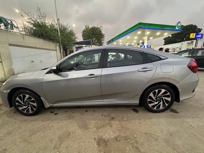 Honda Civic Oriel 2018 7