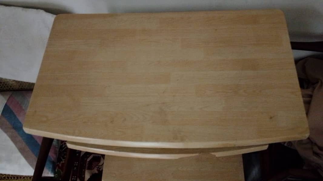 office furniture tables and chairs 2