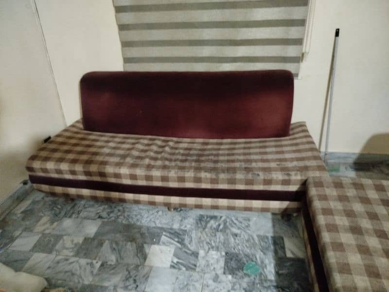 7 Seater Sofas Set For Sell in Reasonable Price 2