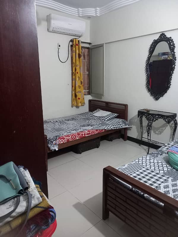 3 BED DD FLAT FOR SALE IN GULSHAN E IQBAL BLOCK 13D2 4