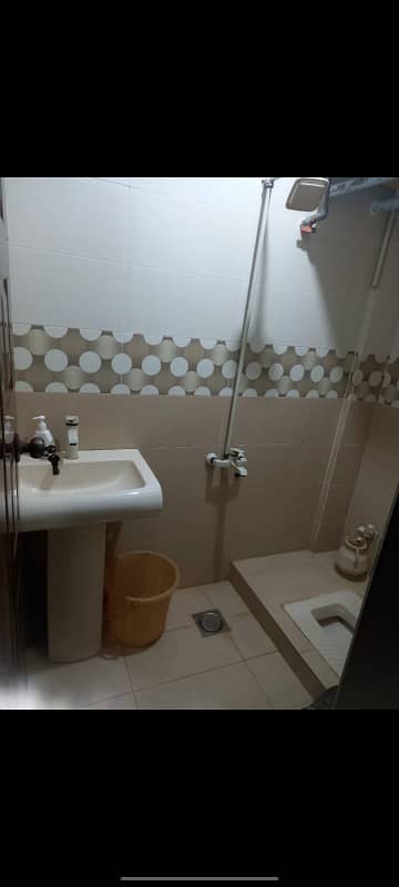 3 BED DD FLAT FOR SALE IN GULSHAN E IQBAL BLOCK 13D2 8