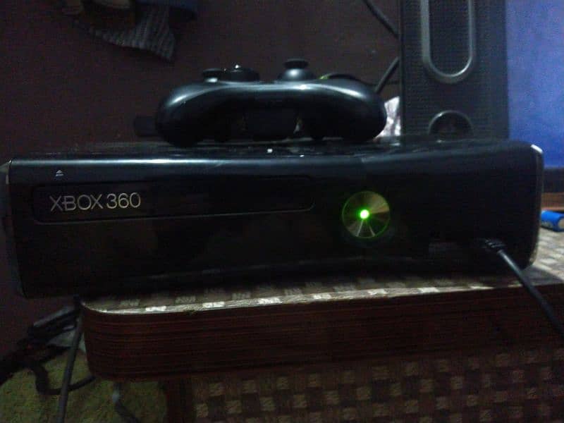 Xbox 360 9/10 condition 250gb urgent sell 3