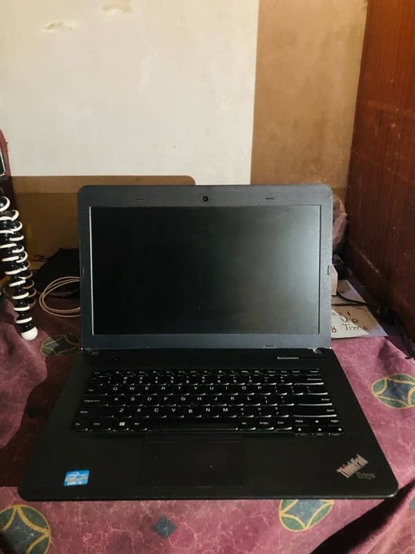 lenovo thinkpad E431 laptop i3 3rd gen 0