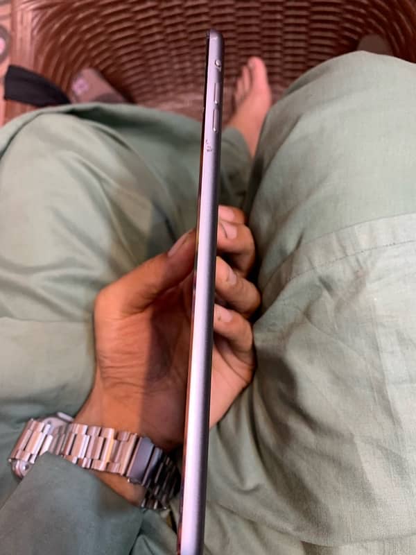 iPad mini 2 GB16 all ok hai pubg YouTube Facebook Tiktok Sab Kuchh 5