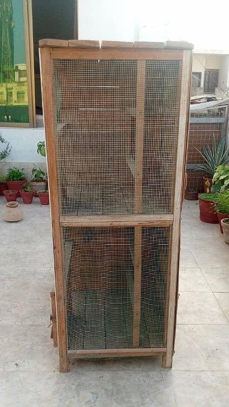 4 Portion Wooden Cage. 5