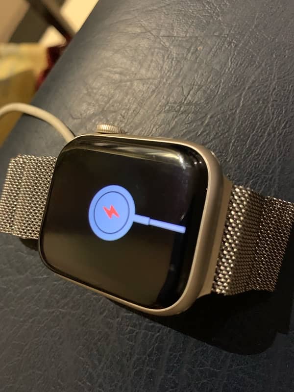 Apple Watch Series 7 -45 mm 2