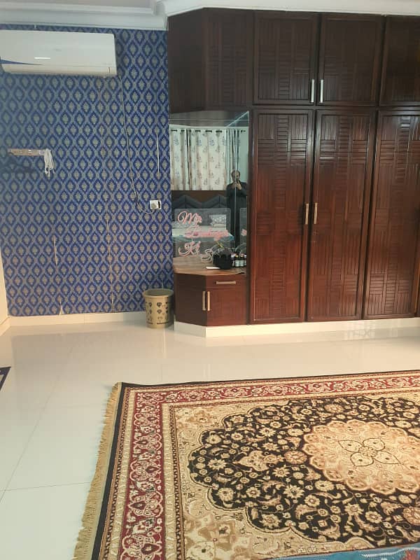 Bungalow for Rent - In DHA Phase 5 ( 500 Sqyd ) 10