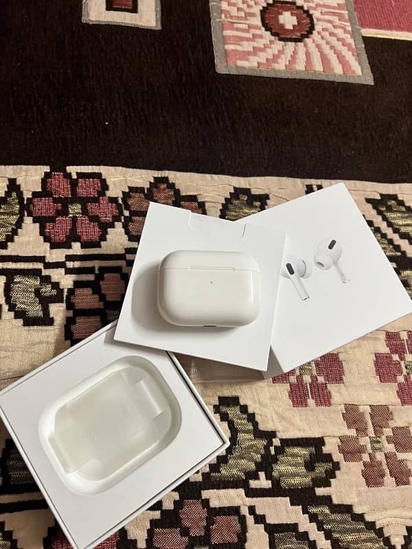 apple AirPods Pro 2 generation original 2