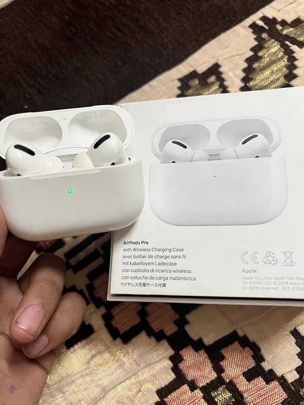 apple AirPods Pro 2 generation original 3