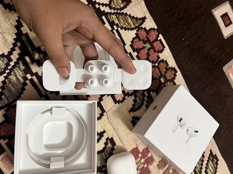 apple AirPods Pro 2 generation original 5