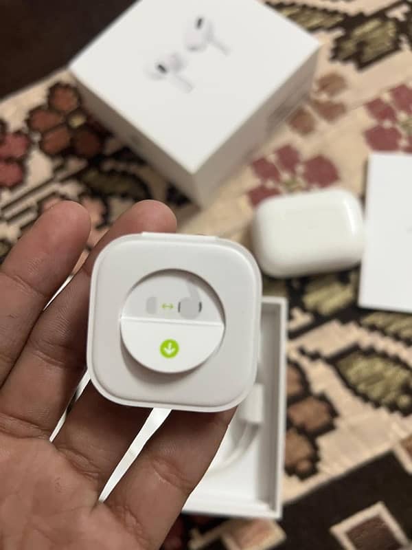 apple AirPods Pro 2 generation original 9