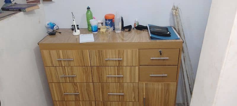 draws cabinet new condition 0