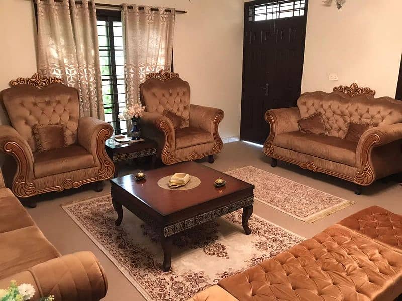 7 seater sofa set with ottomon 0