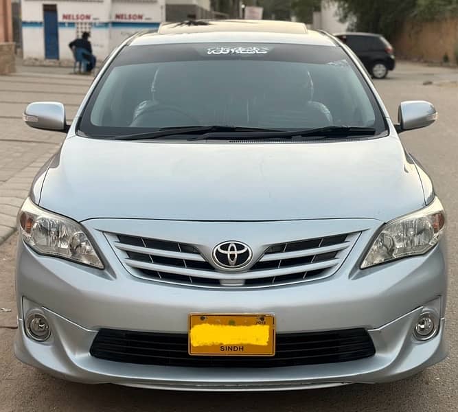 Toyota Altis 2013 cruisetronic with Sunroof full original 0