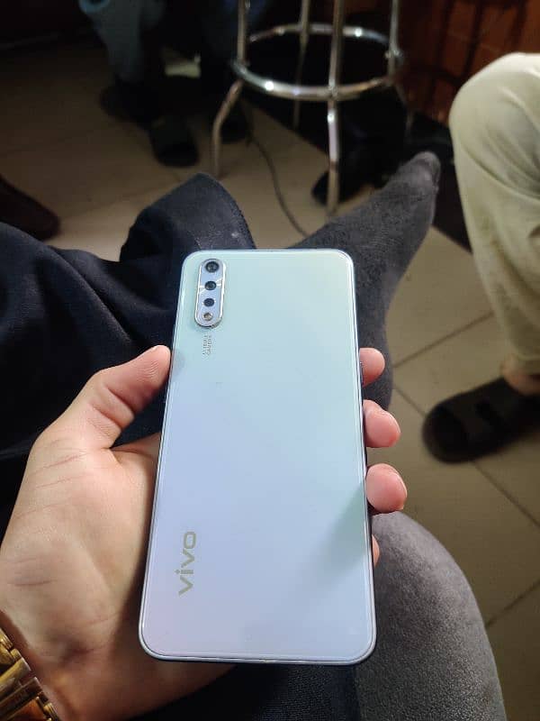 vivo S1 4/128 GB 0