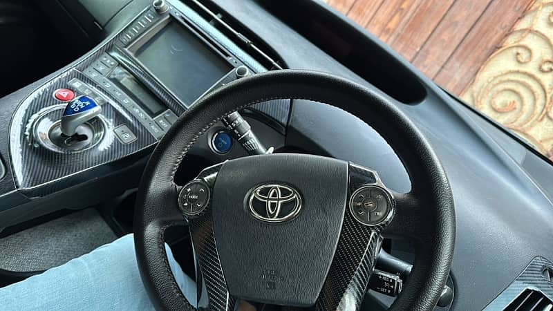 Toyota Prius 2013 1