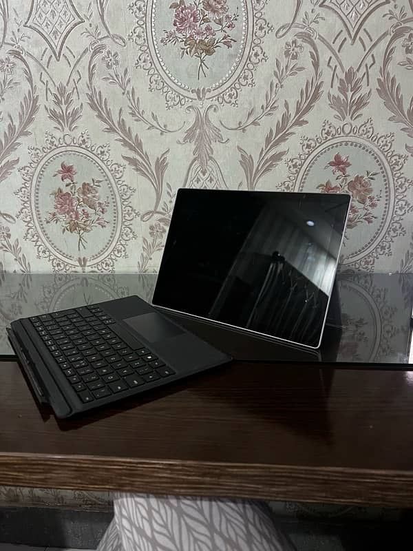 Surface pro 4 | 5 | 6 , Surface laptop 1 | 2 | 3 , [COD all over pak] 5