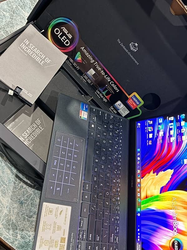 ASUS ZENBOOK 13 2