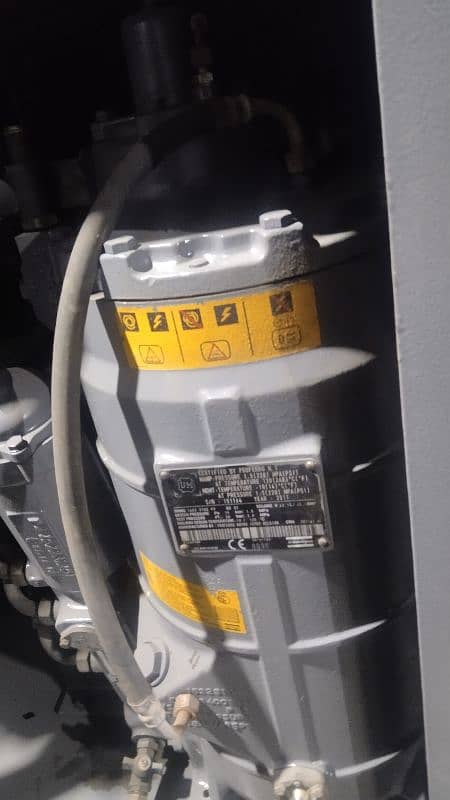 ATLAS COPCO SCREW AIR COMPRESSOR 6