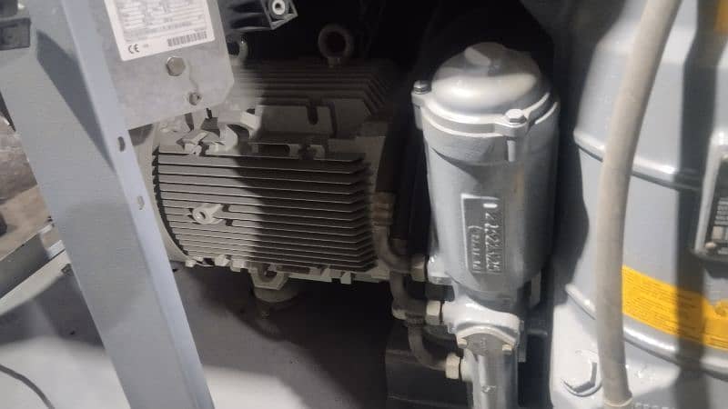 ATLAS COPCO SCREW AIR COMPRESSOR 7