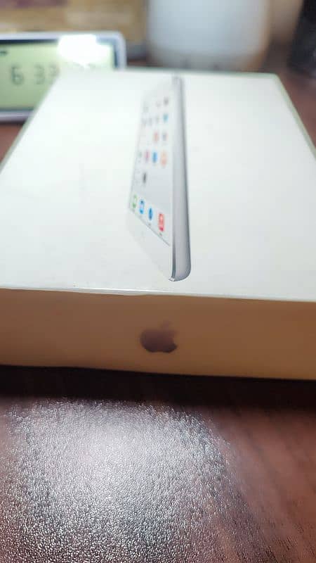 ipad mini 2 wifi 16GB 7