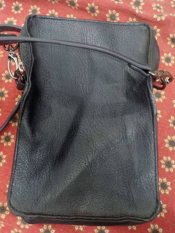 Black leather stylish carry bag 3