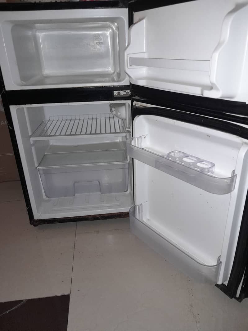 Small fridge in good condition for sale. 2