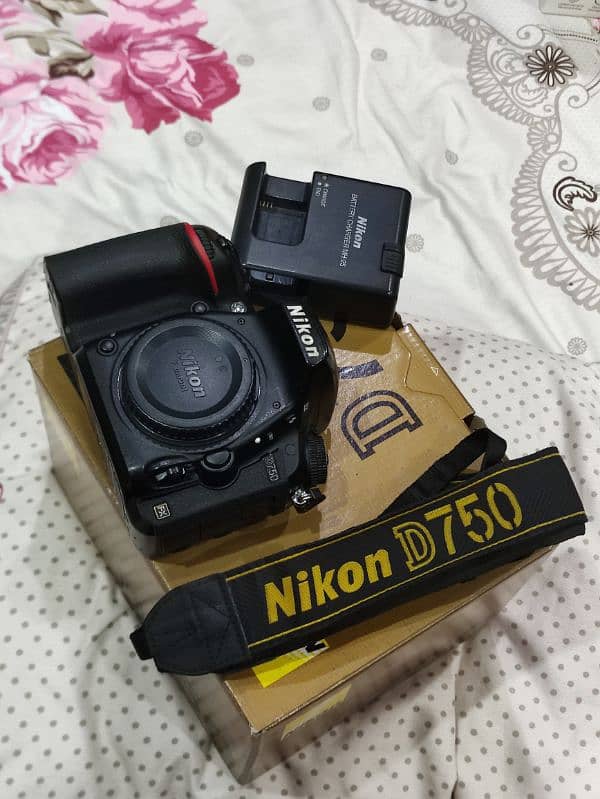 Nikon D750 Combo Deal 9